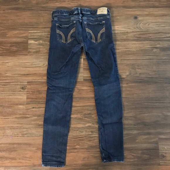 Hollister Skinny Jeans - Picture 3 of 3
